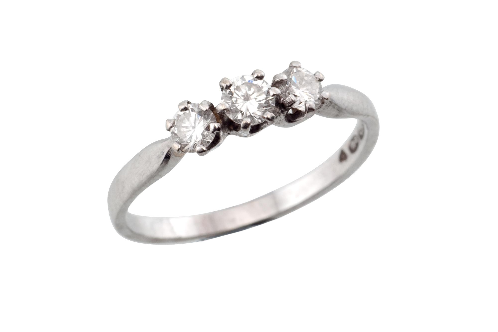 DIAMANTRING.