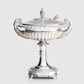 A Swedish Empire silver sugarbowl with lid and sprinkle spoon, mark of Gustaf Möllenborg, Stockholm 1834.