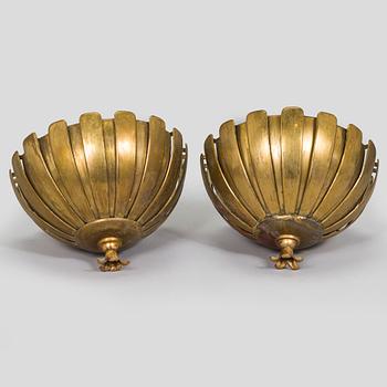 Paavo Tynell, A pair of pendant lights made to order, 1929.