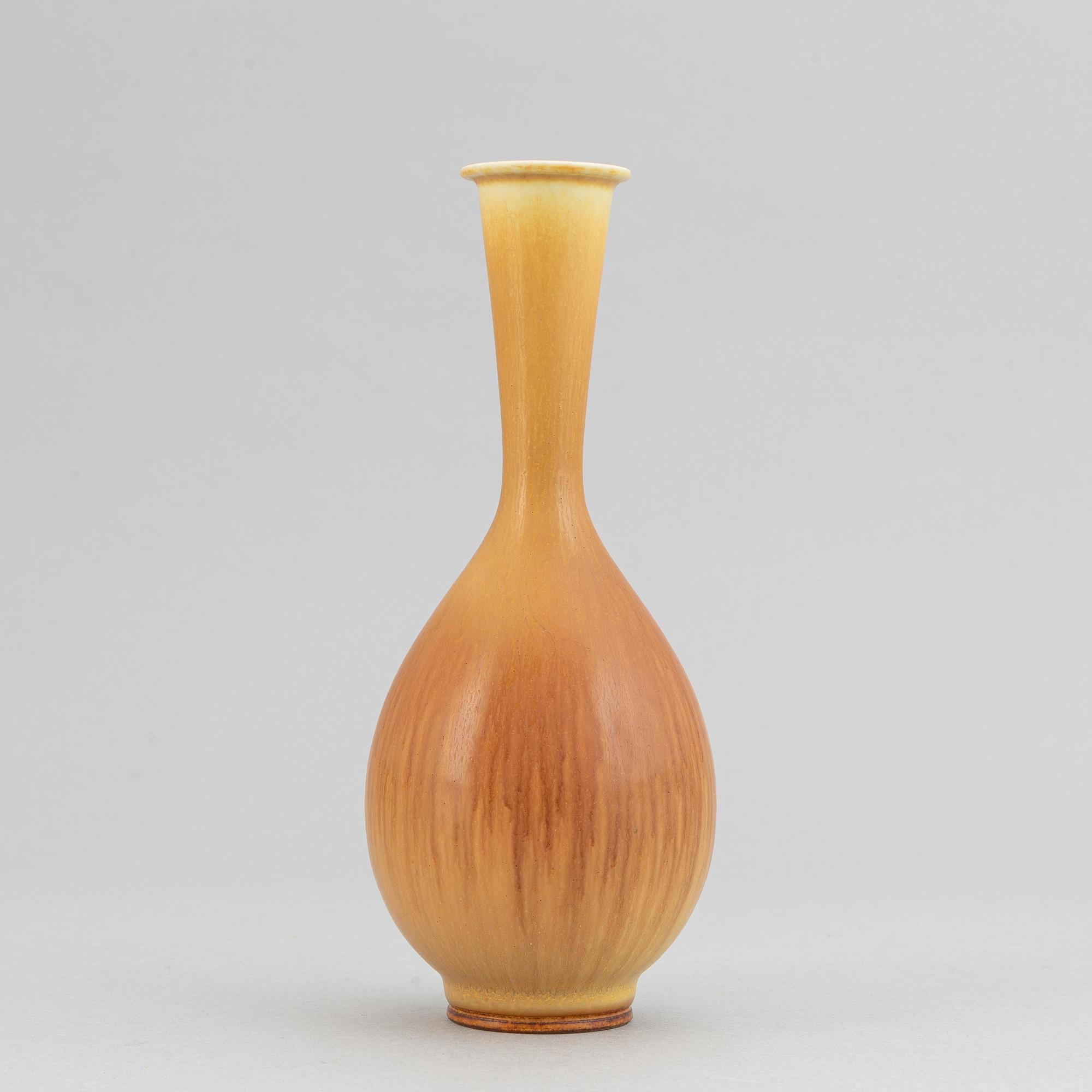 Berndt Friberg, a stoneware vase, Gustavsberg studio, Sweden 1962.
