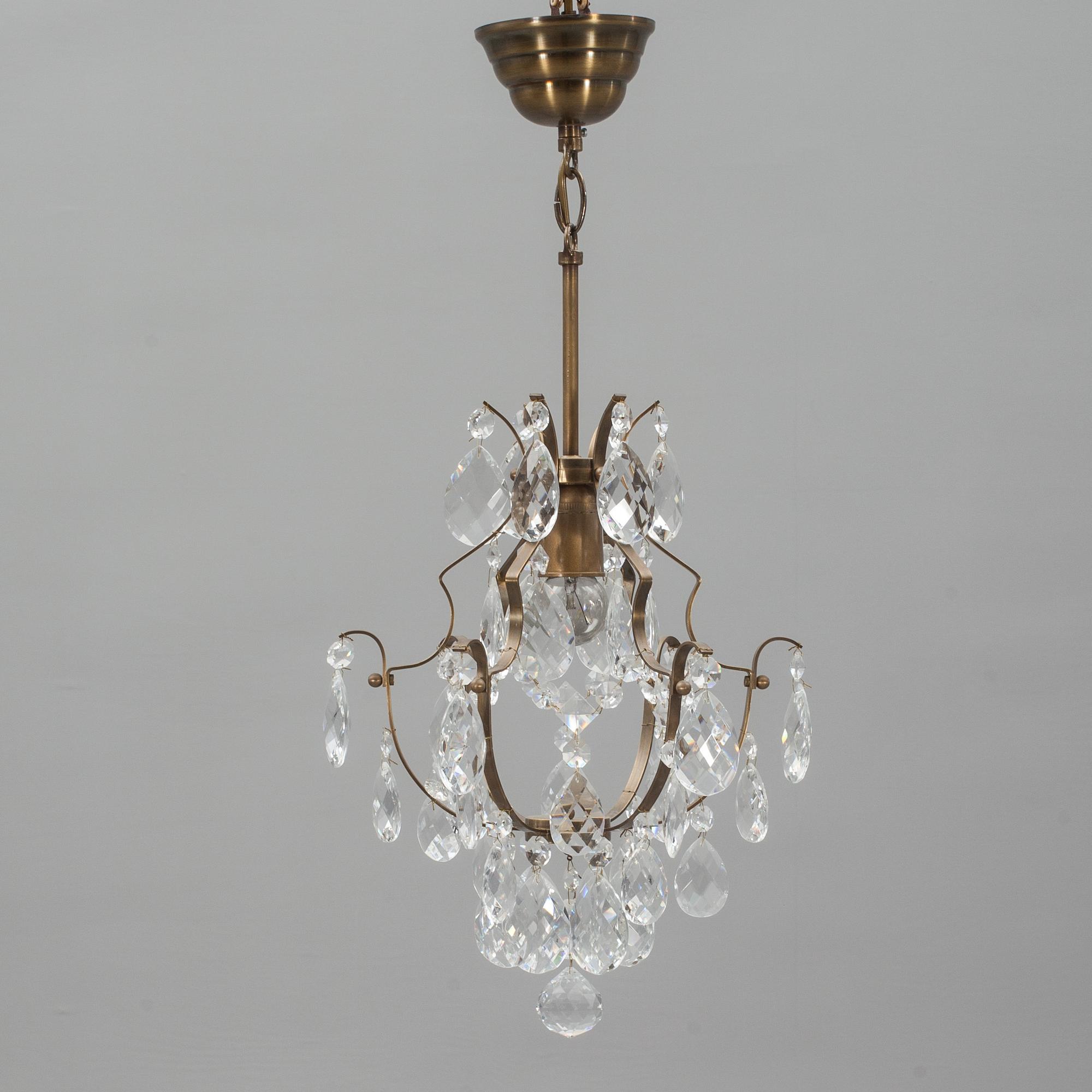 TAKLAMPA, rokokostil. 1900-talets slut.