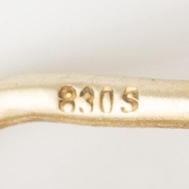 Örhängen, ett par, silver med ametister och pärlor.