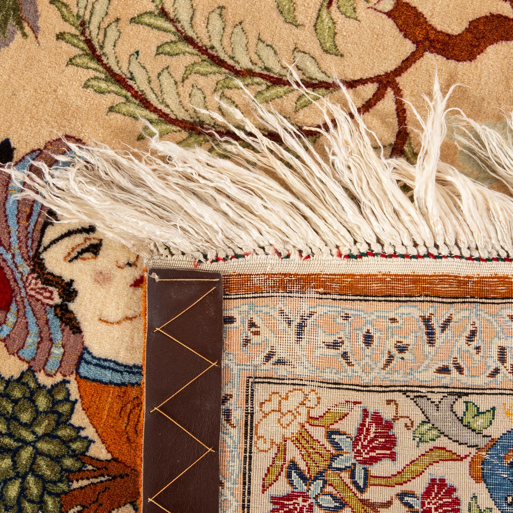 A semiantique Isfahan carpet ca 166 x 108 cm.