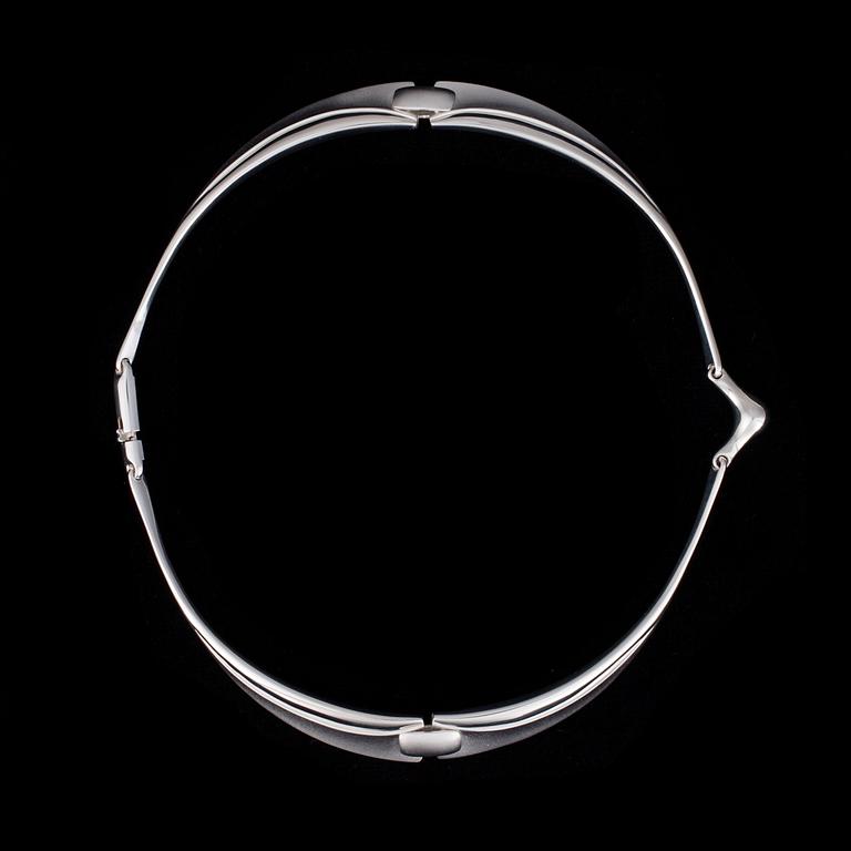 HALSSMYCKE, Vice Versa, sterling silver, Poul Havgaard Lapponia 1993. Vikt 55 g.