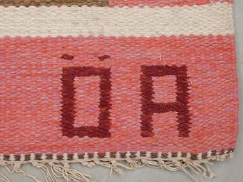 MATTA. Rölakan. 702,5 x 201 cm. Signerad AÖ och broderat A ÖSTERBERG (Agda Ö.). Sverige 1956.