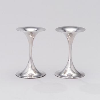 A PAIR OF TRUMPETTI SILVER CANDLESTICKS, Kultakeskus, Hämeenlinna 1966.