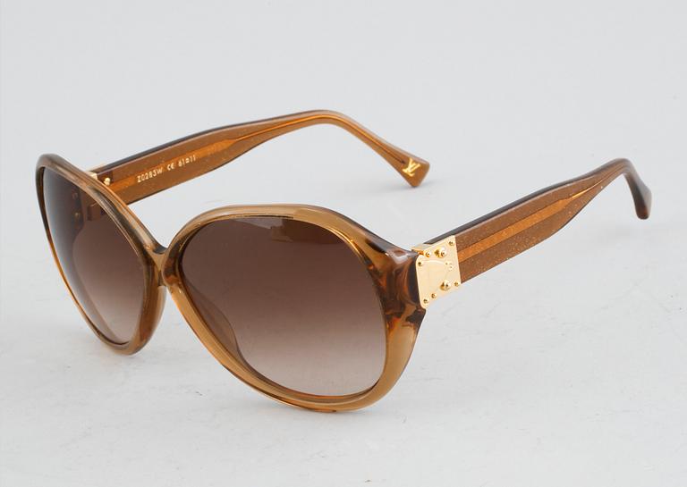 LOUIS VUITTON, sunglasses.