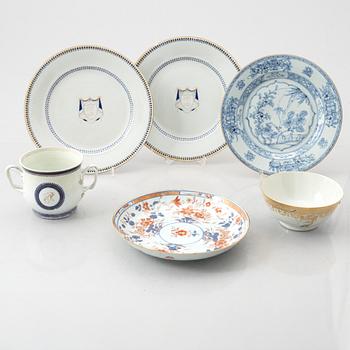 Six pieces of export porcelain, China, Qingdynasty, 18th century, and Jiaqing (1796-1820).