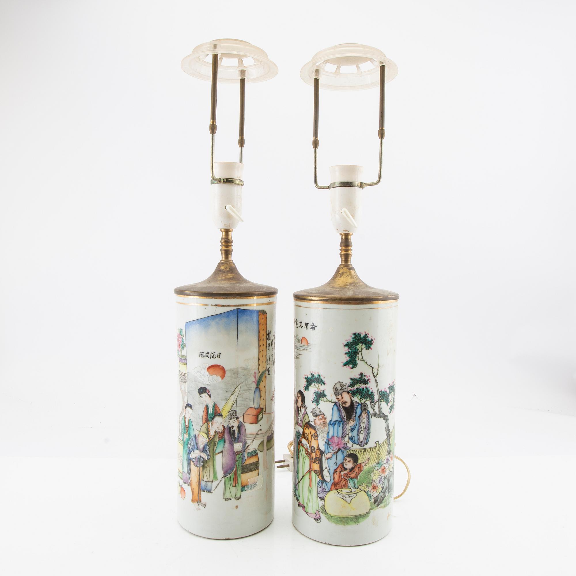 A set of two Chinese vases moutned in to lamps, 20th century.