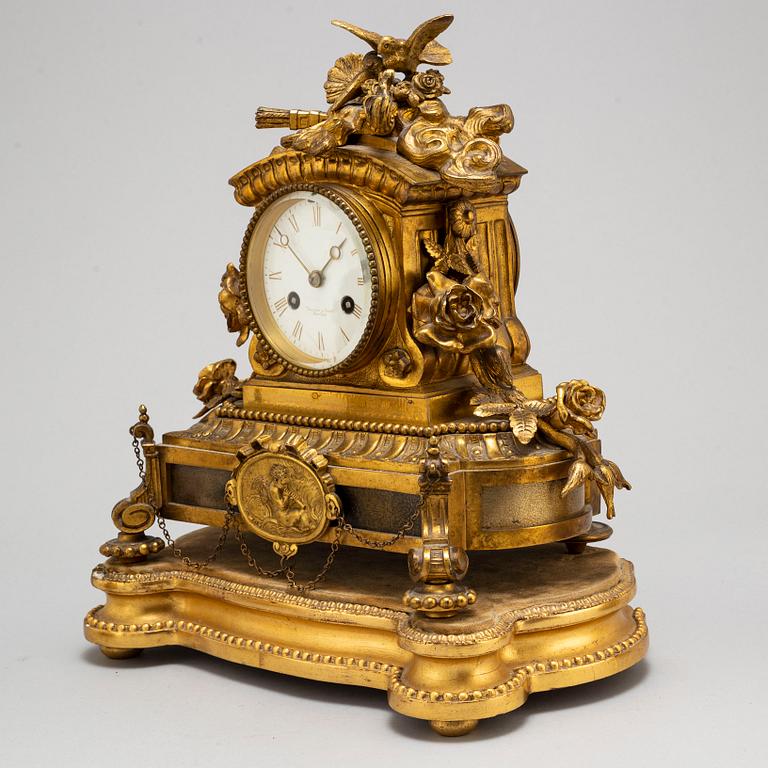 BORDSGARNITYR, 3 delar, Tiffany & Co, New York, omkring år 1900.
