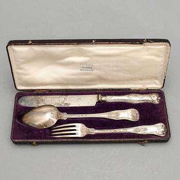 BESTICK, 3 delar, "Engelsk Snäck", och KAFFESKEDAR, 12 st, silver. Vikt 146 + 124 g.