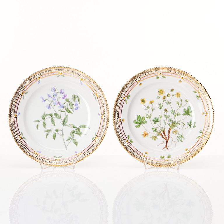 A set of seven Royal Copenhagen 'Flora Danica' plates, Denmark, 20th Century.
