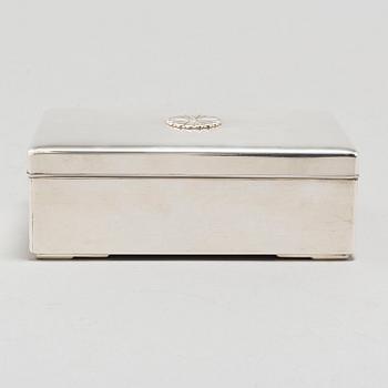A sterling silver box, by K. Hattori & Co, Japan.