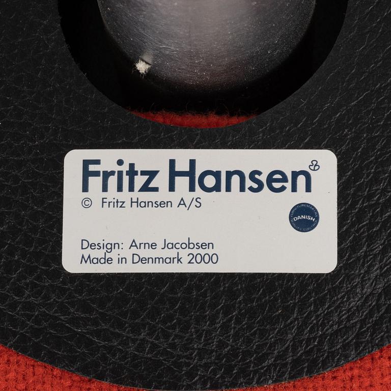 Arne Jacobsen, armchair, "The Egg", Fritz Hansen, Denmark, dated 2000.