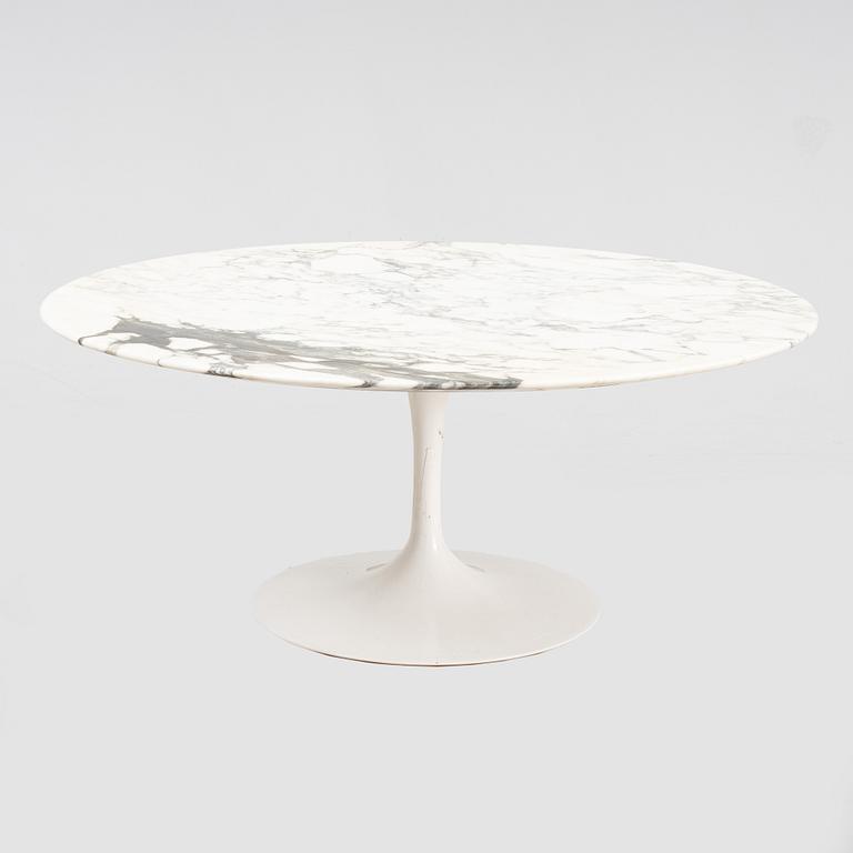 Eero Saarinen, a 'Tulip' coffee table, Knoll International, early 21st Century.