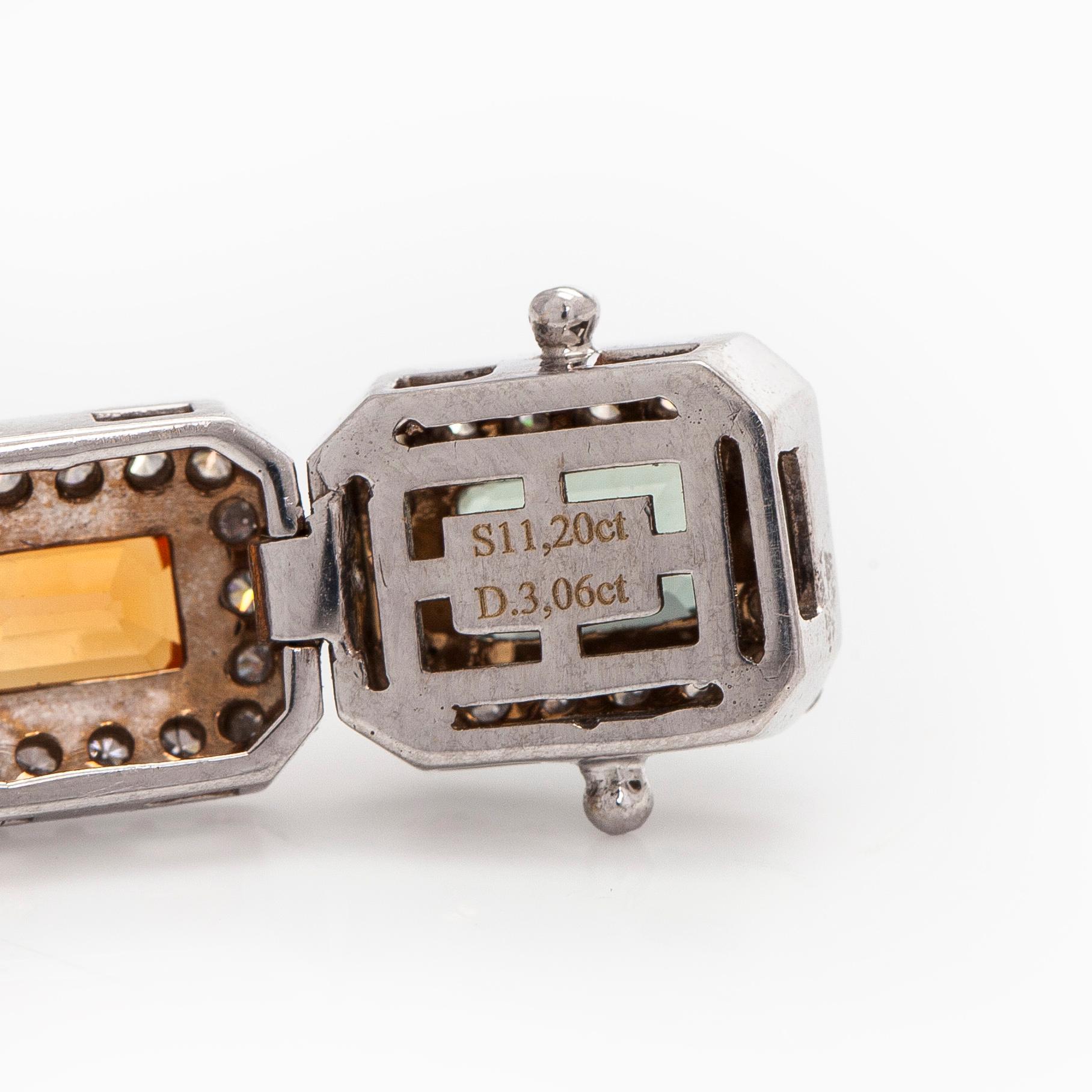 Armband, 18K vitguld med multifärgade safirer och diamanter.