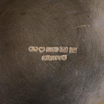 Kahvikannu, hopeaa, biedermeier-tyyli, Kultakeskus Oy, Hämeenlinna, 1966.