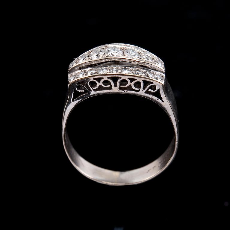 RING, briljanter ca 0,72 ct, H/vs.