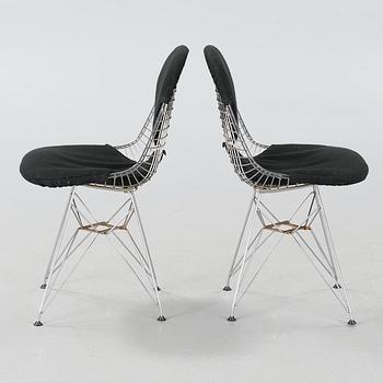 A pair of chairs, "DKR", by Charles & Ray Eames for Herman Miller, USA, around mid 20th century.