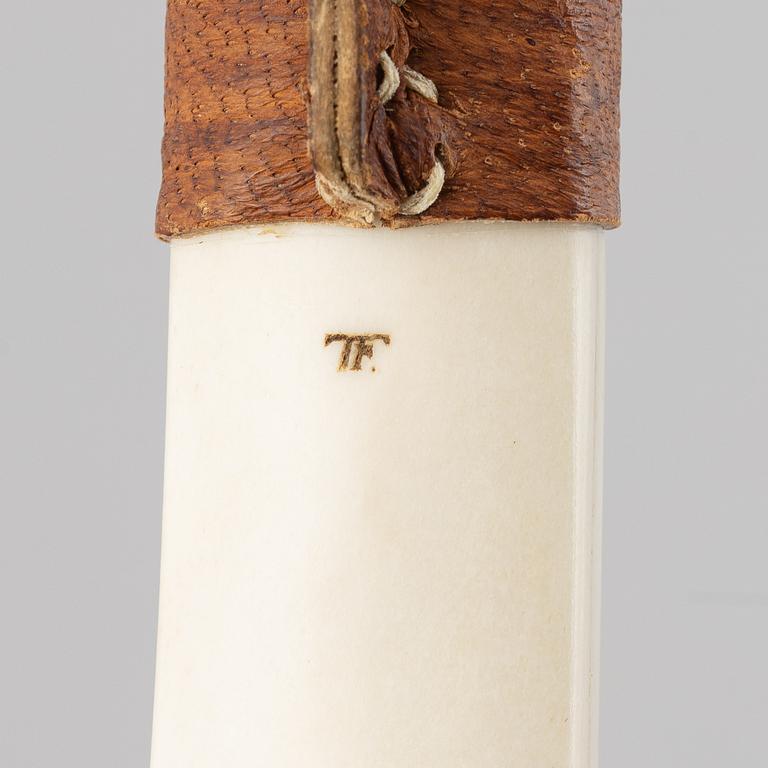 Torsten Fankki, a reindeer horn knife.
