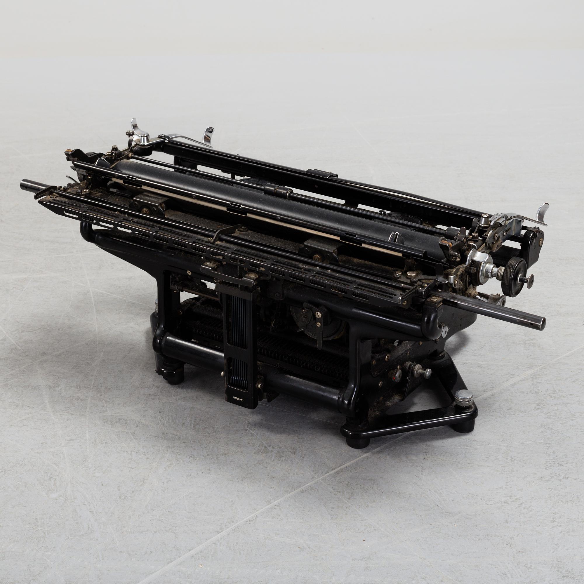 CONTINENTAL, skrivmaskin med bred vals, Wanderer-Werke Siegmar-Schönau, 1900-talets första hälft.