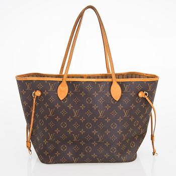 Louis Vuitton, a 'Neverfull MM' Monogram Bag.