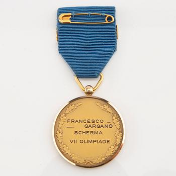 Athletic Valour Medal in 18K gold awarded to Francesco Gargano, Bertoni Milano Italy.