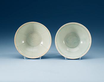 1649. Two pale celadon glazed bowl, Song/Yuan dynasty.