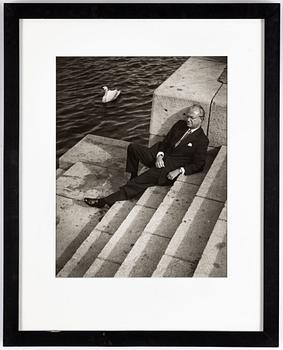 Bruno Ehrs, "Carl XVI Gustaf, Skeppsholmen, maj 2002".