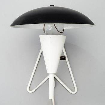 VÄGGLAMPA / BORDSLAMPA, modell EV 57, Itsu 1900-talets mitt.