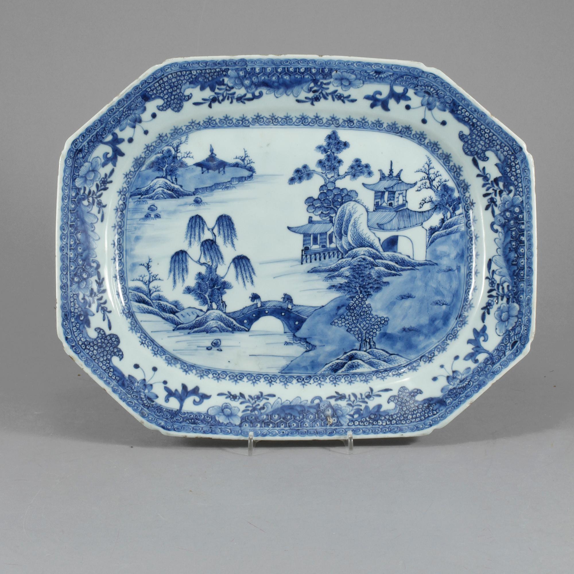 STEKFAT, porslin, Kina, Qianlong, 1736-1795.