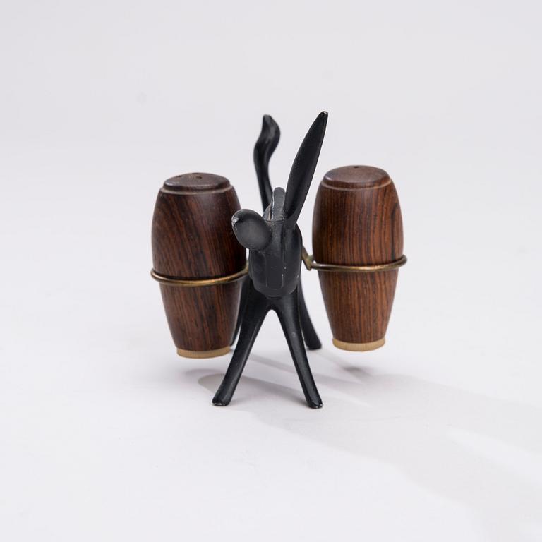 WALTER BOSSE, KRYDDSTÄLL, metall samt trä, tillverkad av Herta Baller, Österrike 1950-tal.