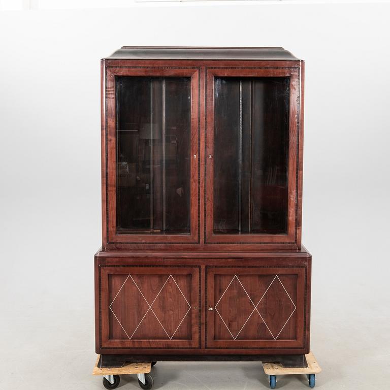 Display cabinet/Bookcase 1930s/40s.