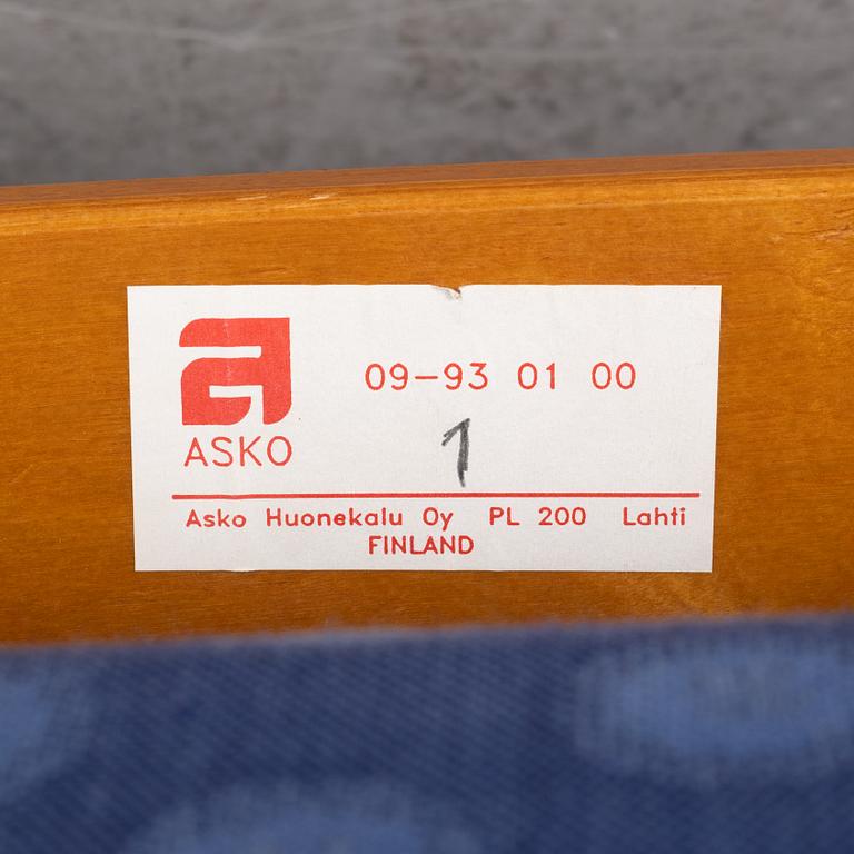 Markku Pakkanen, a pair of 'Harlekiini' armchairs, Asko, Finland, late 20th Century.