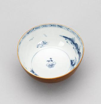 SKÅL, porslin, Kina, Qianlong, 1700-talets första hälft.