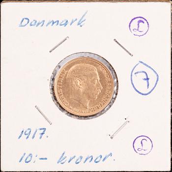 GULDMYNT, 10 kroner, Christian X, Danmark 1917. vikt ca 4 gram.