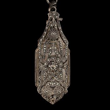 LORNJETT, silver, svenska importstämplar, 1910-20-tal.