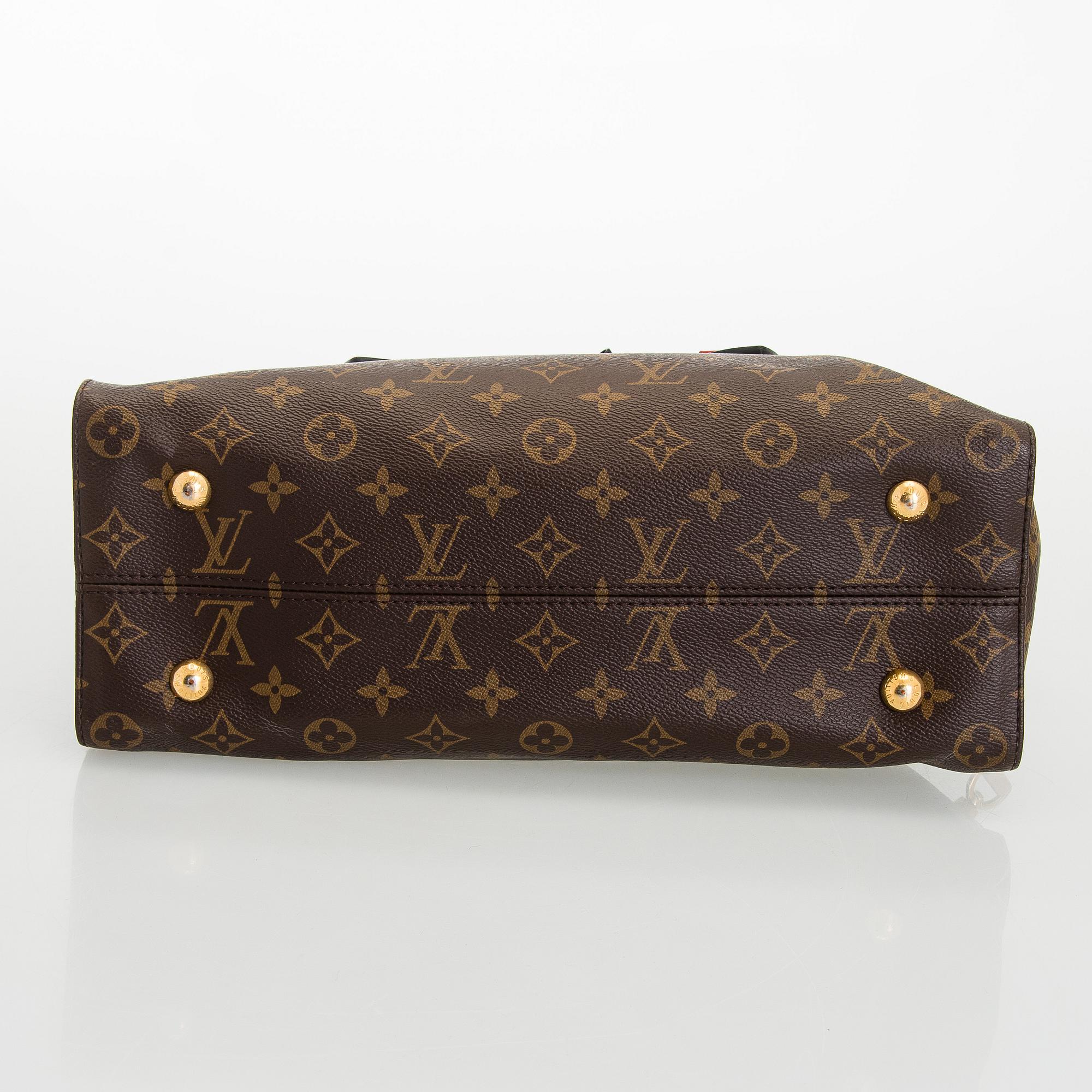 Louis Vuitton, a 'Tuileries' bag.