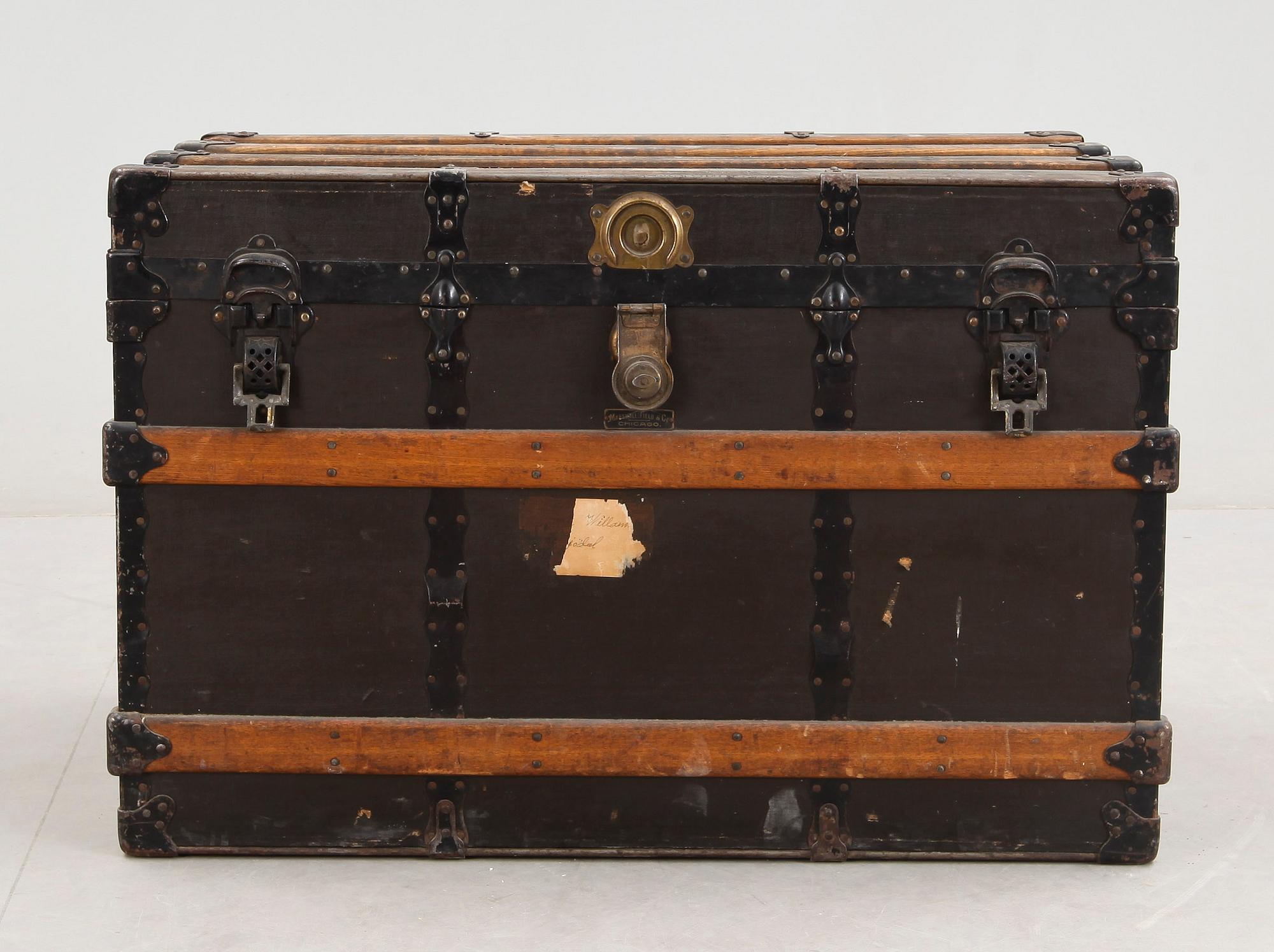 KOFFERT, 1900-talets första hälft.