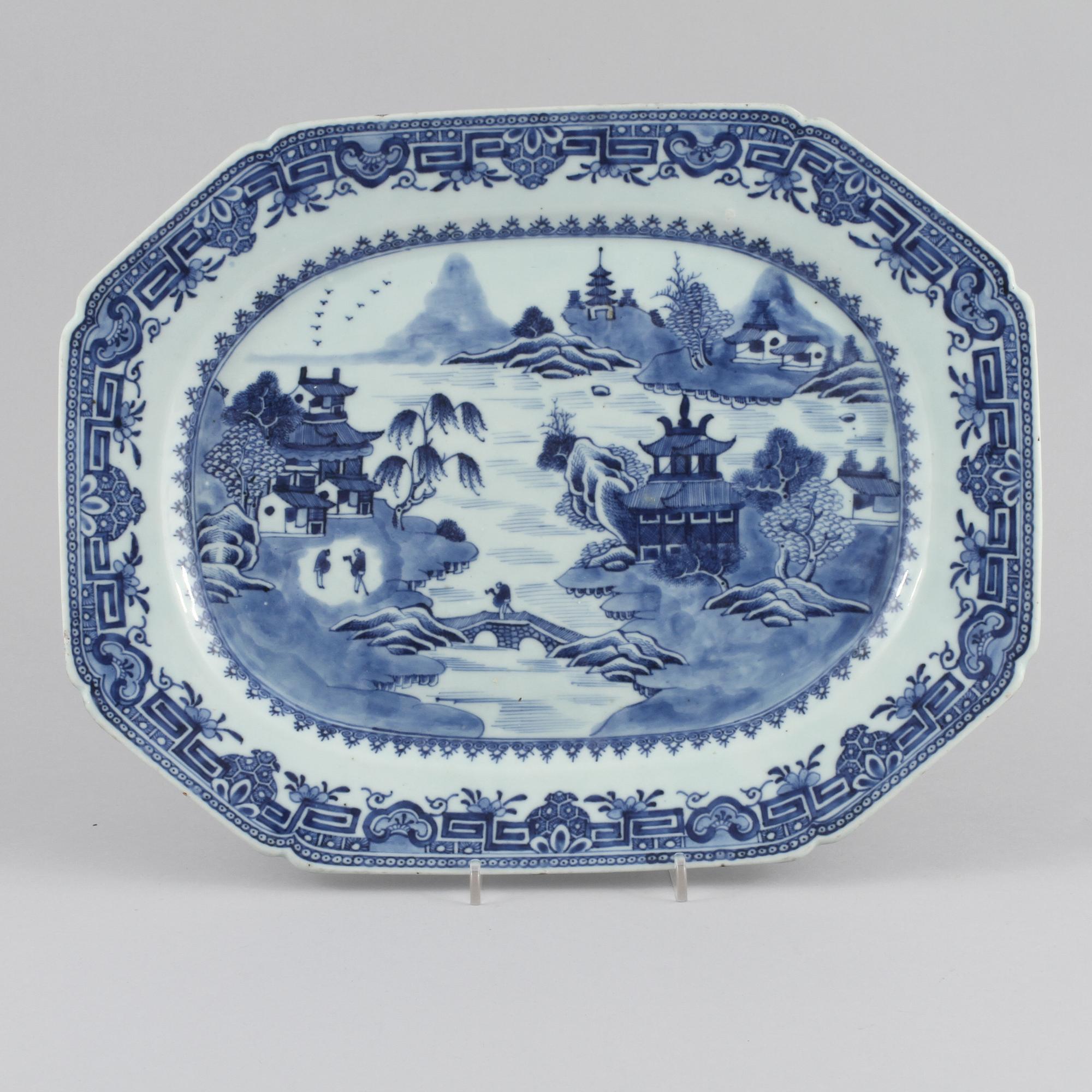 STEKFAT, porslin, Kina, 1700-tal.