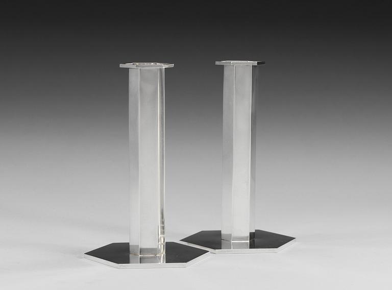 A pair of Wiwen Nilssom sterling candlesticks, Lund 1963.