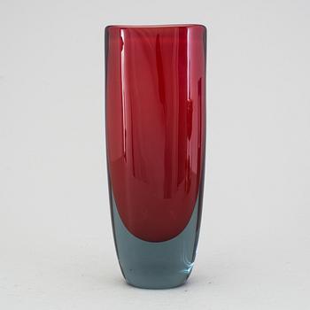 A glass vase by Vicke Lindstrand, Kosta 1950´s.