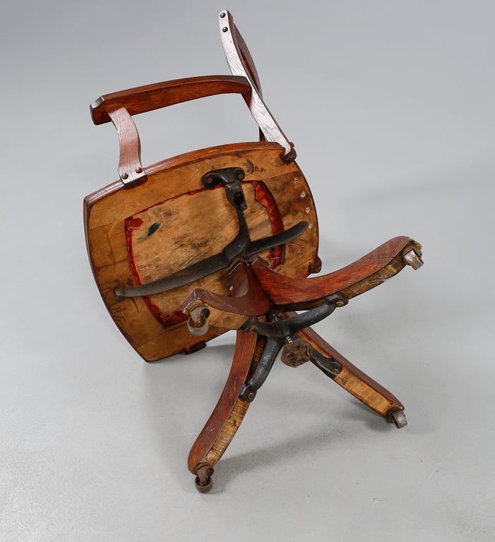 SKRIVBORDSSTOL, 1900-talets början.