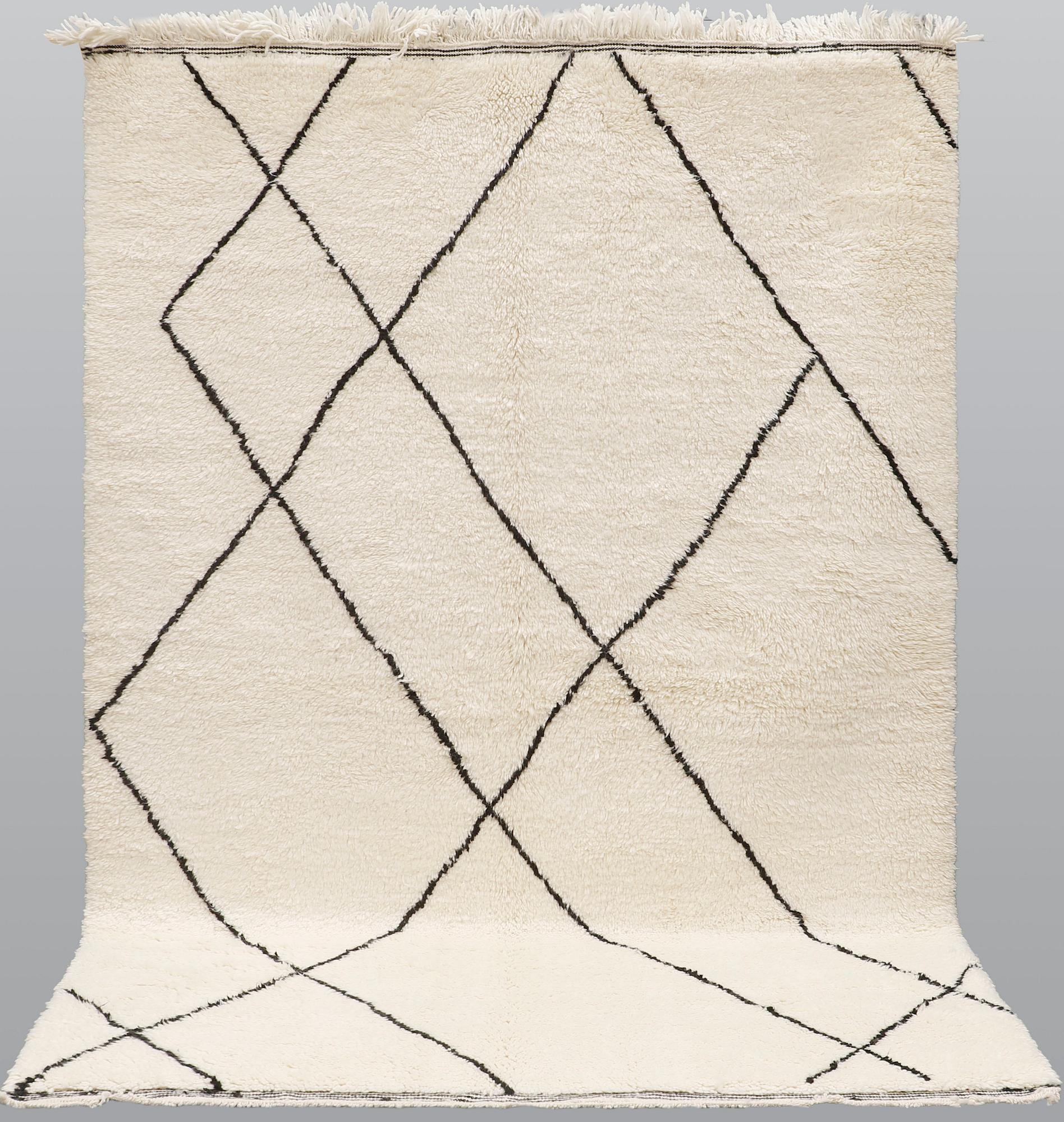 Matta, Marocko, ca 254 x 160 cm.