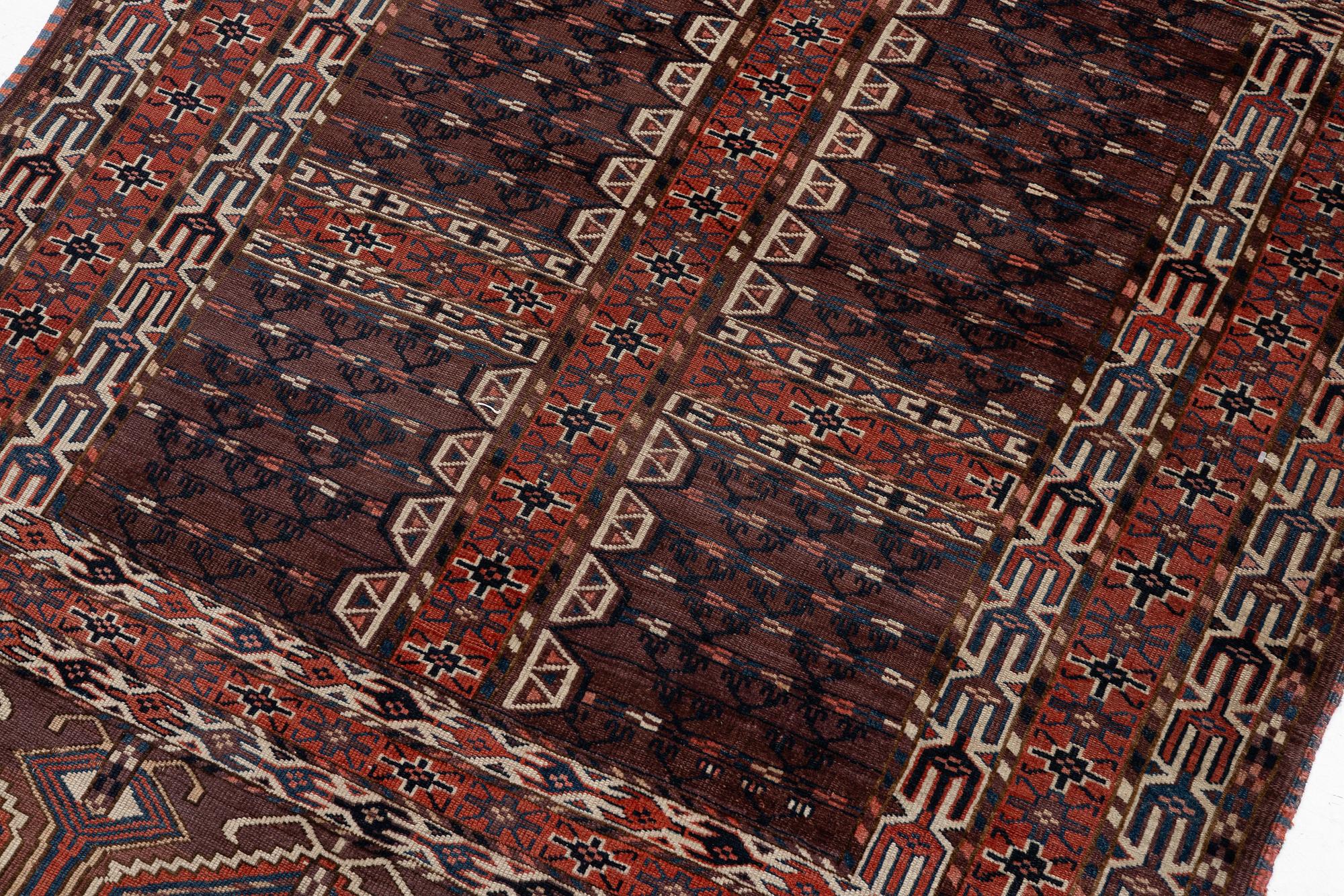 Carpet, Turkmen, approx. 160 x 134 cm.