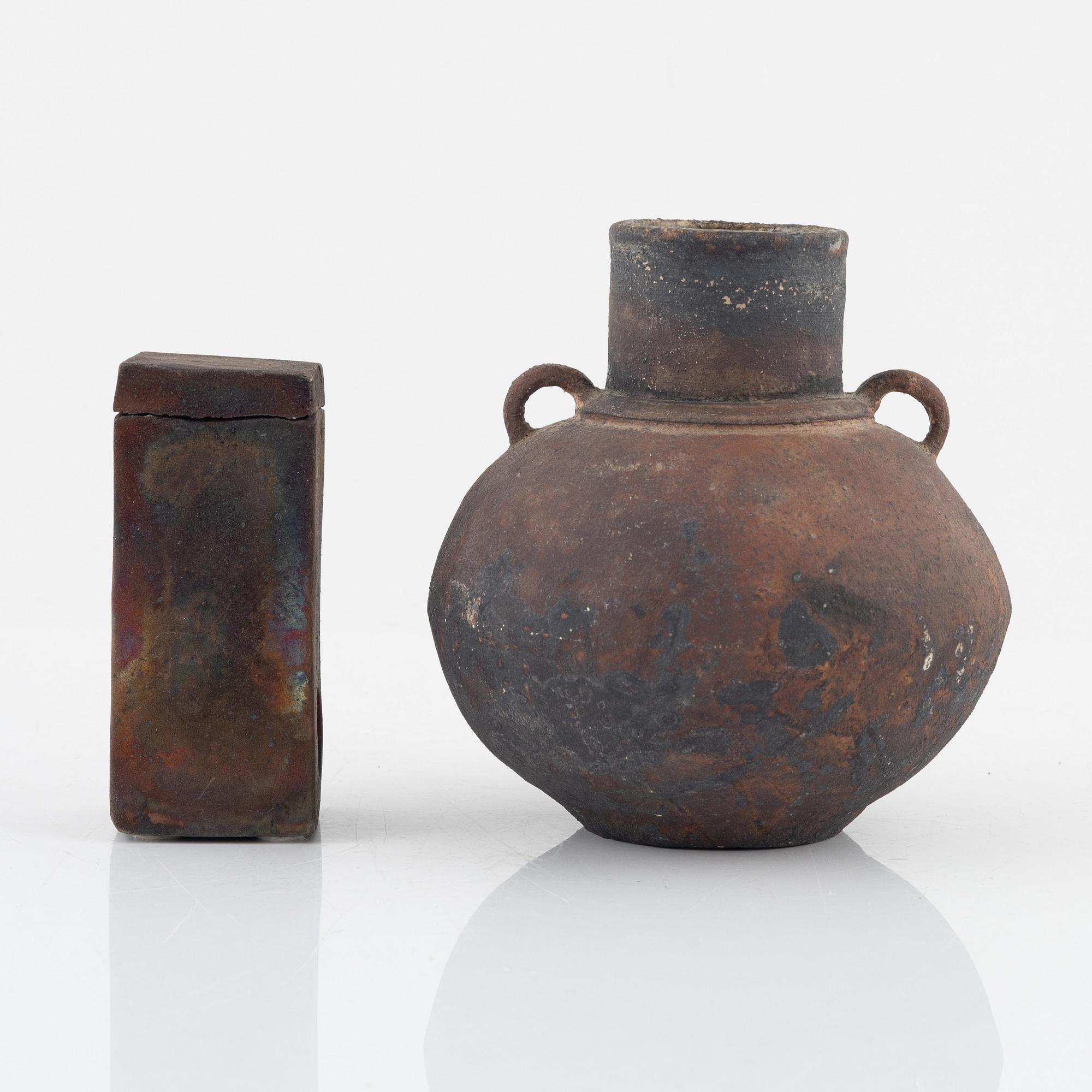 Dan Leonette and Asta Söholt Christensen, lidded box and vase, circa 2000.