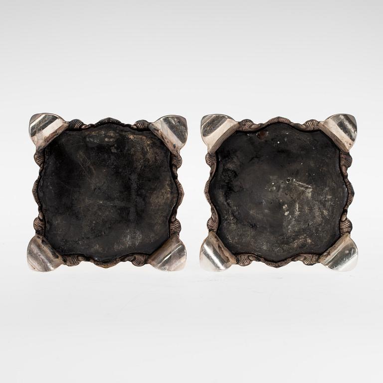 LJUSSTAKAR, ett par, svenska kontrollstämplar. 1900-talets senare hälft.