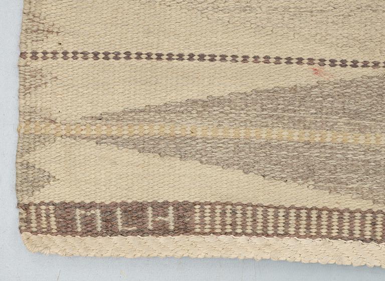 CARPET. Flat weave and tapestry weave (Rölakan and gobelängteknik). 549 x 291 cm. Signed MLH JSJP ID.