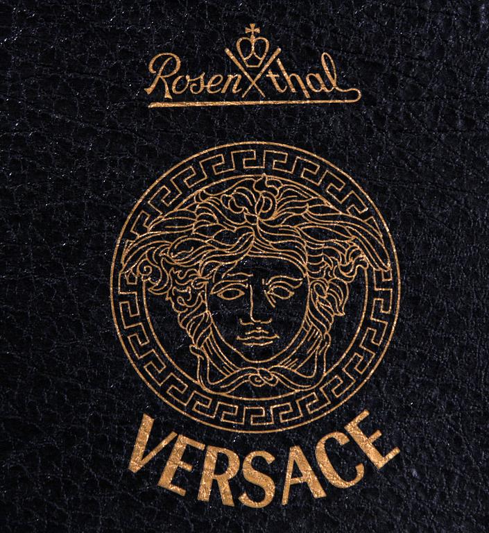 TALLRIKAR, 17 delar, porslin, "Medusa", Versace för Rosenthal.