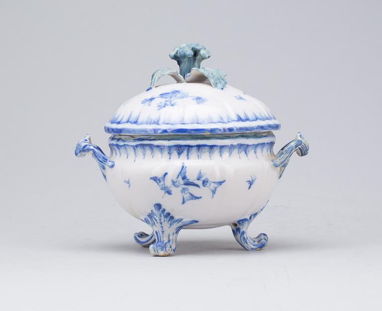 TERRIN MED LOCK, fajans, Marieberg. 1766-1769.
